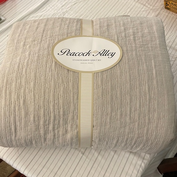 Peacock Alley Bedding New Peacock Alley King Coverlet Quilt King